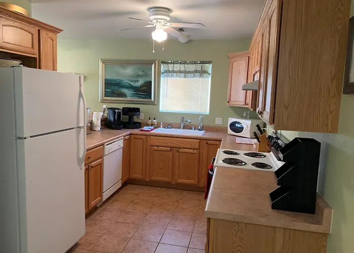 Take The Lake Az Playground Is Of The London Bridge No Bad Days In Lake Havasu Vacation Destination Guest house Lake Havasu City